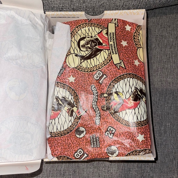 Jordan Maison Chateau Rouge Mid size 6.5Y LIKE NEW - Picture 7 of 12